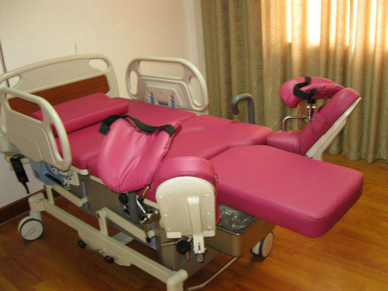 La chaise gynécologique mobile, LDR électrique enfoncent avec le panneau principal d'ABS