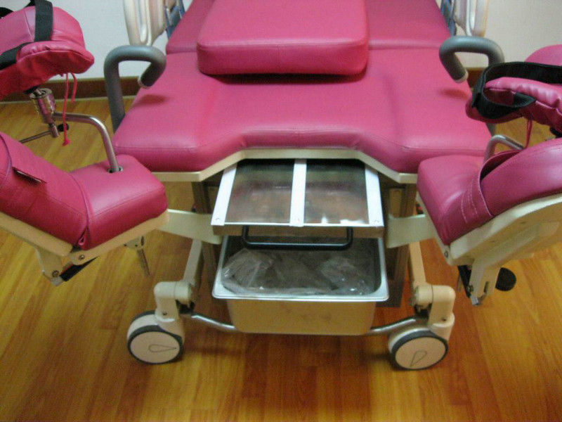 La chaise gynécologique mobile, LDR électrique enfoncent avec le panneau principal d'ABS