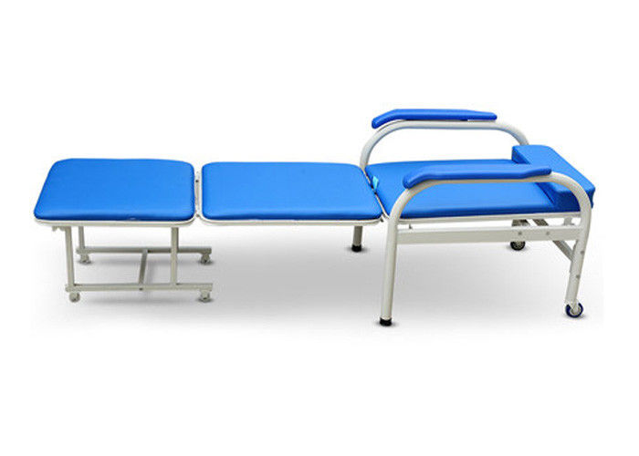 Lit propre se pliant médical avec la chaise pour la pièce de patient hospitalisé